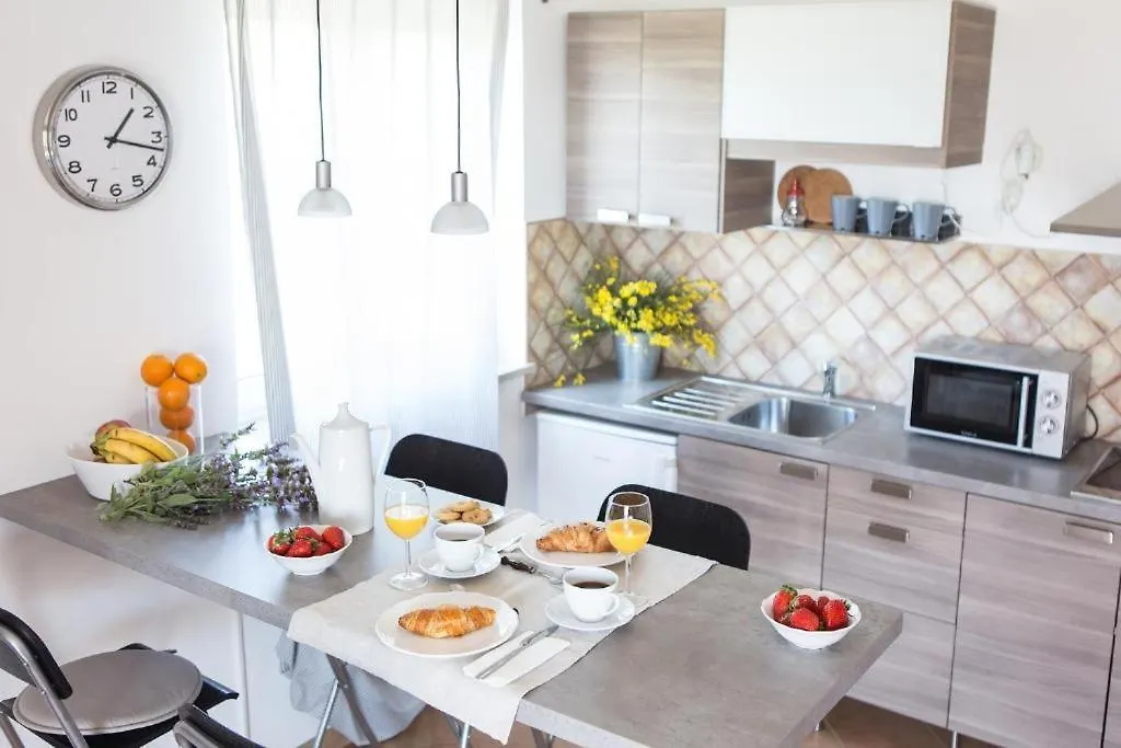 Apartments Roza Medulin