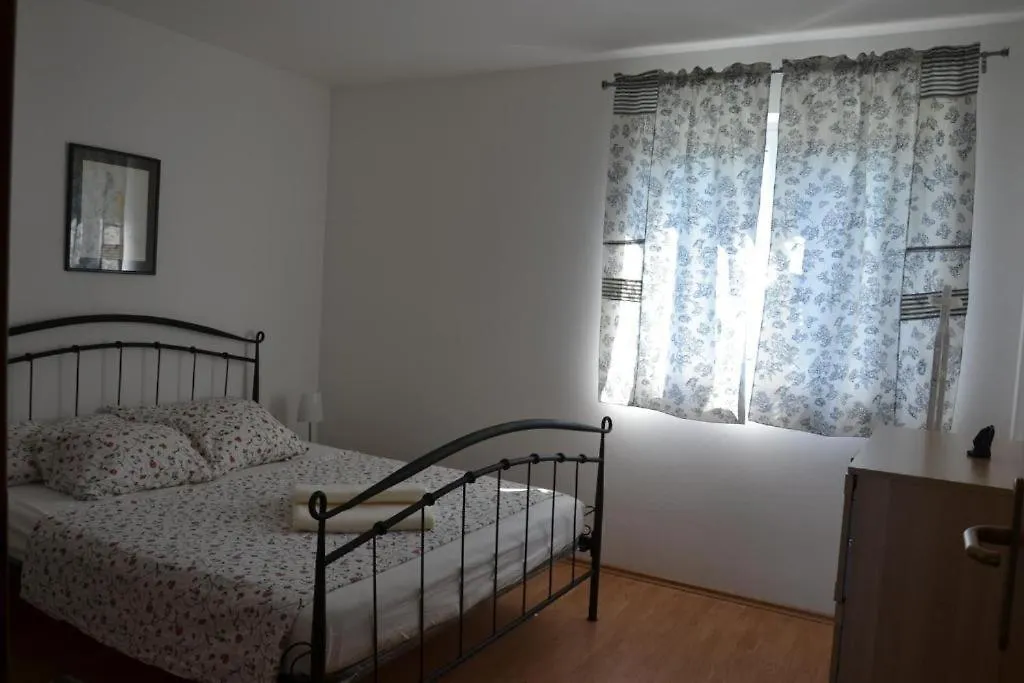 Apartments Roza Medulin Croatia